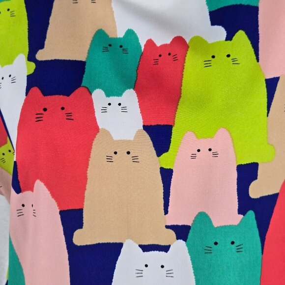 The Pink Size Med/Large Cat Graphic Front T-shirt Boxy Cut Cap Sleeve Round Neck - Picture 3 of 8